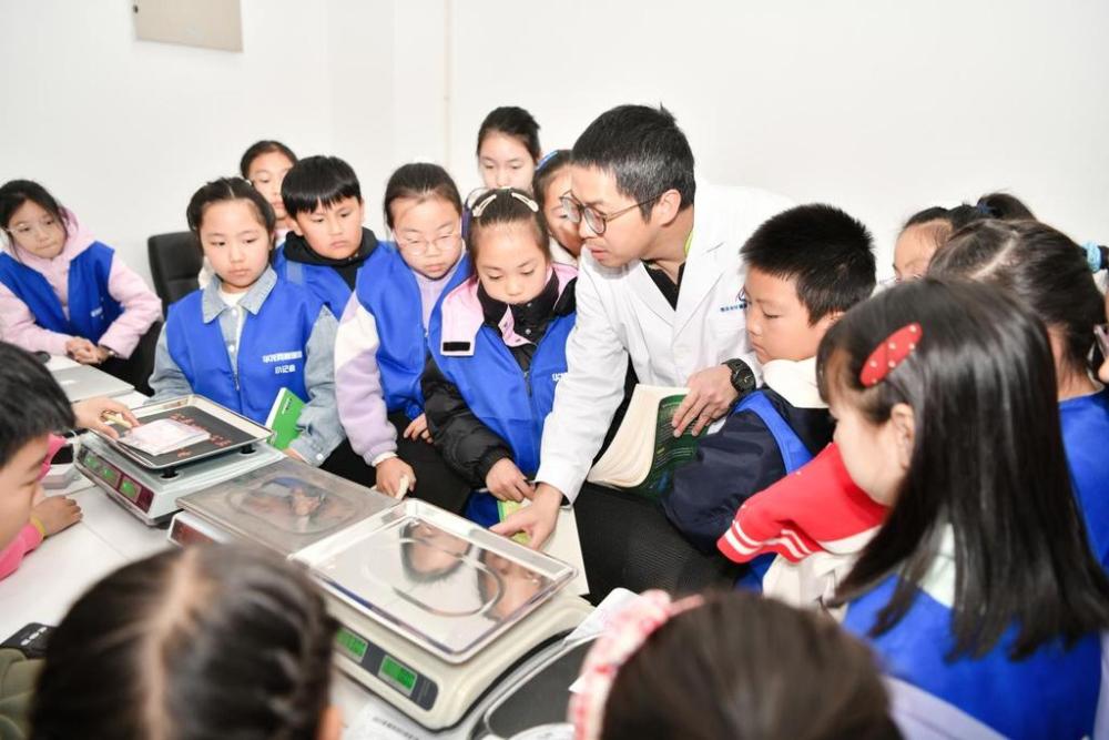 0704c5f6f4594dffb7ec366634a8ed02